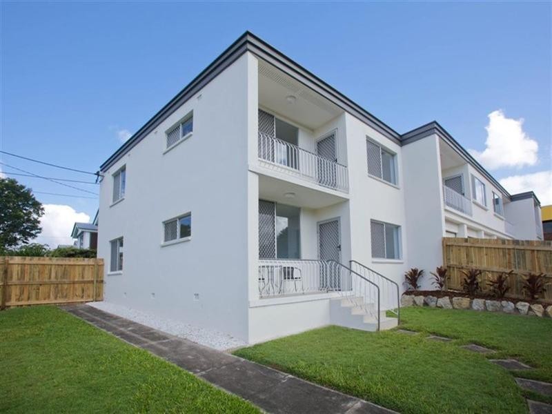 1/15 Barter Street, Holland Park QLD 4121