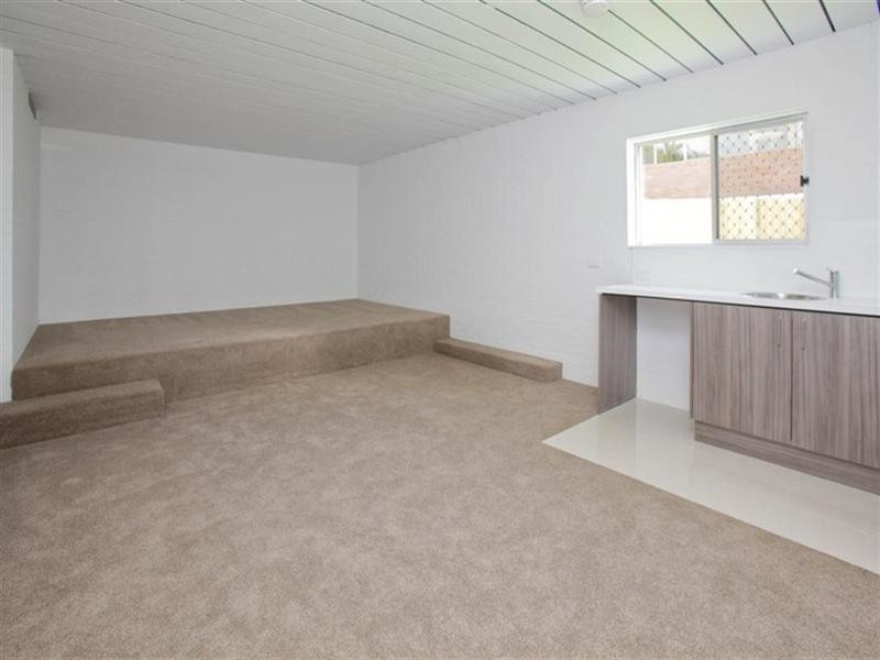 5/15 Barter Avenue, Holland Park QLD 4121