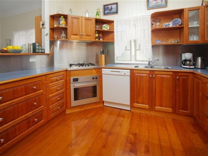 77 Raff Avenue, Holland Park QLD 4121