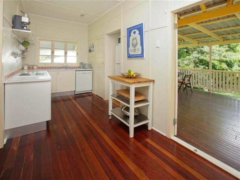 43 Boronia Avenue, Holland Park West QLD 4121