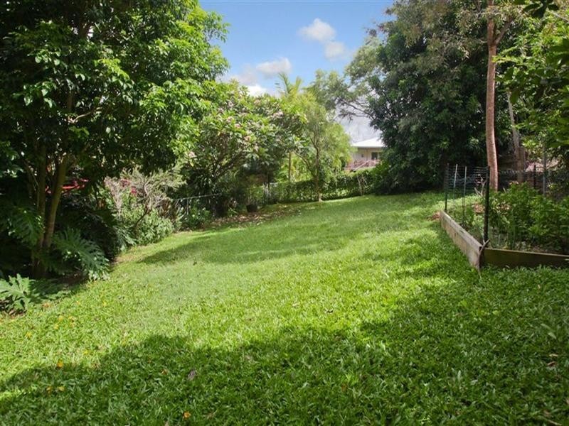 43 Boronia Avenue, Holland Park West QLD 4121