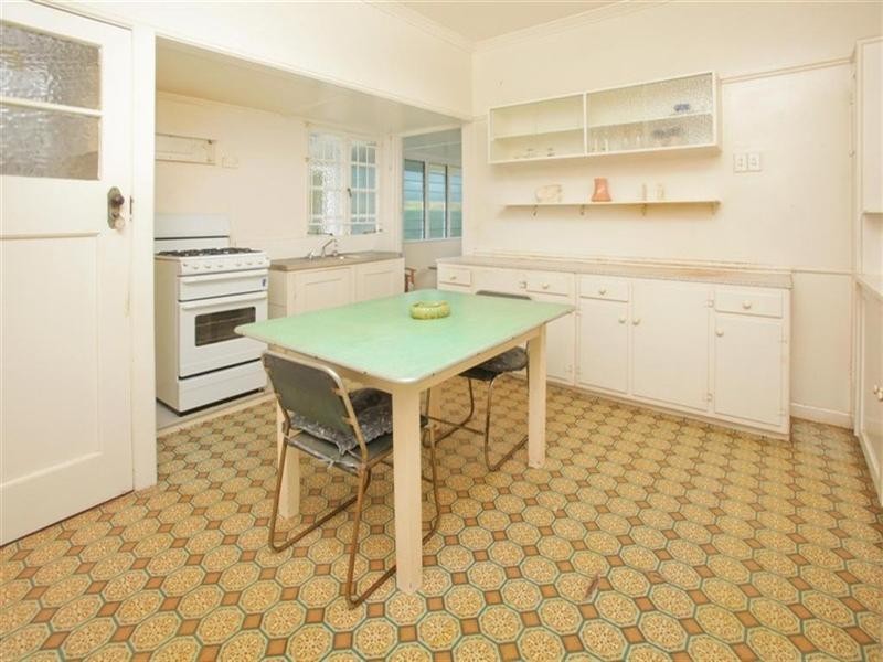 16 Pelham Street, Coorparoo QLD 4151