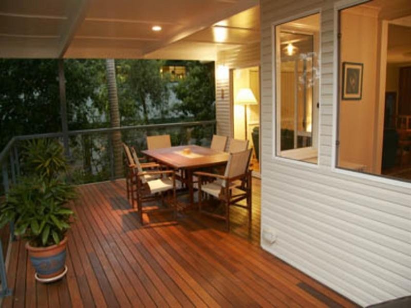 17 Dagmar Street, Holland Park West QLD 4121