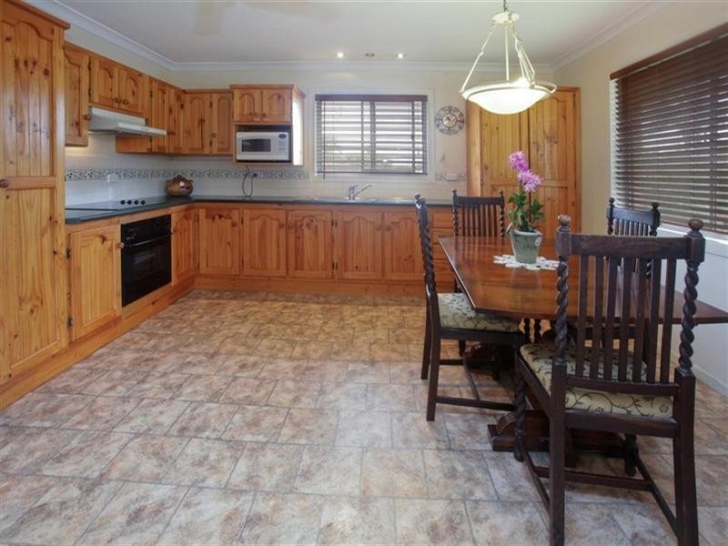 35 Copenhagen Street, Wishart QLD 4122