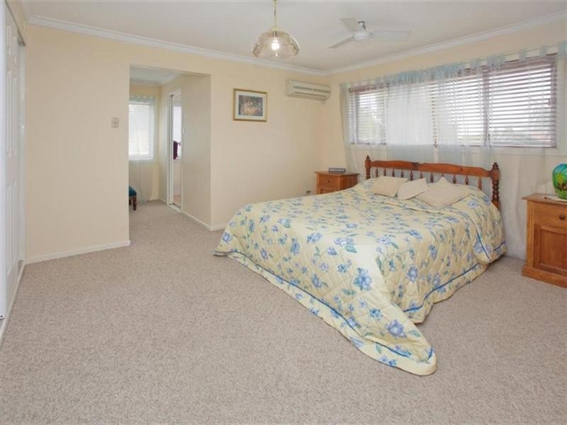 35 Copenhagen Street, Wishart QLD 4122