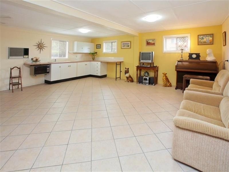 35 Copenhagen Street, Wishart QLD 4122