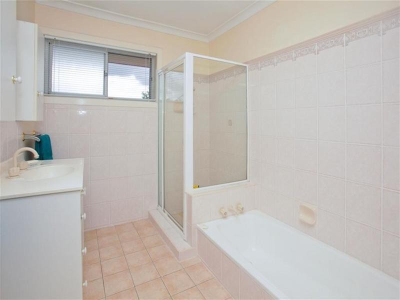 35 Copenhagen Street, Wishart QLD 4122