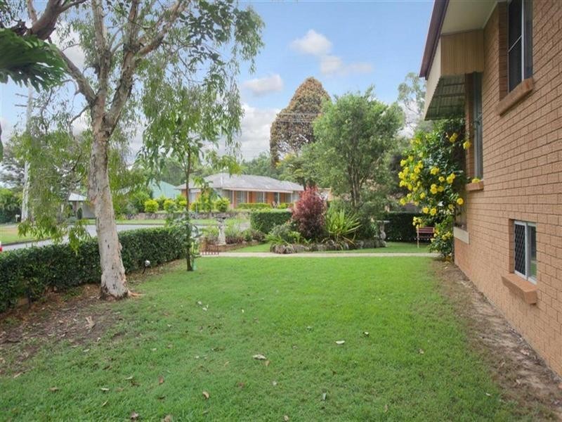 35 Copenhagen Street, Wishart QLD 4122