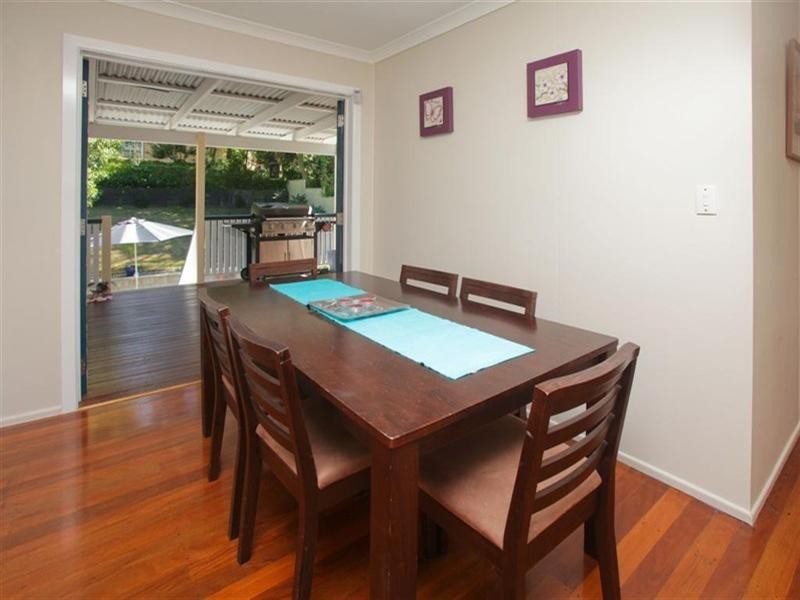 450 Nursery Road, Holland Park QLD 4121