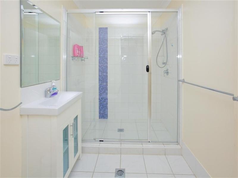 450 Nursery Road, Holland Park QLD 4121