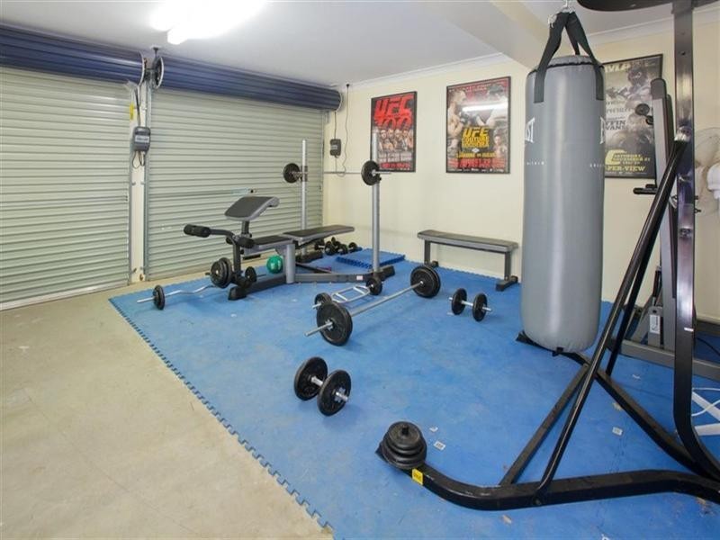 450 Nursery Road, Holland Park QLD 4121