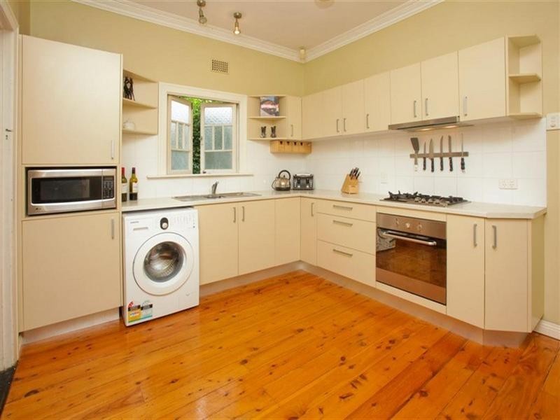 19 Lamrock Street, Holland Park West QLD 4121