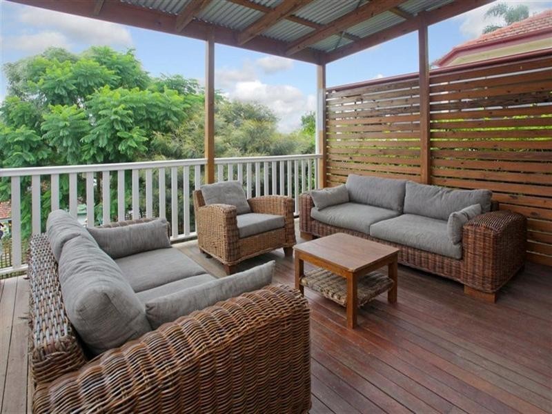 19 Lamrock Street, Holland Park West QLD 4121