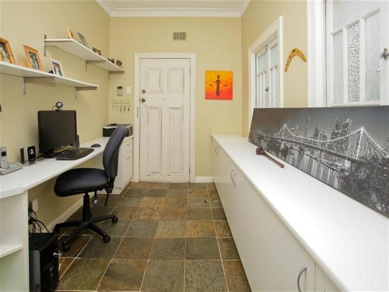 19 Lamrock Street, Holland Park West QLD 4121