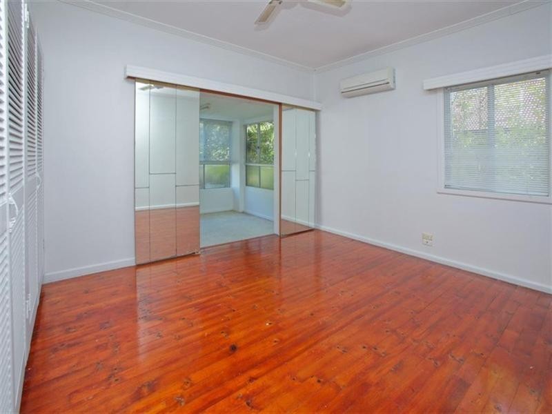 68 Mar Street, Holland Park QLD 4121