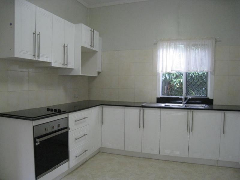 42 Abbotsleigh Street, Holland Park QLD 4121