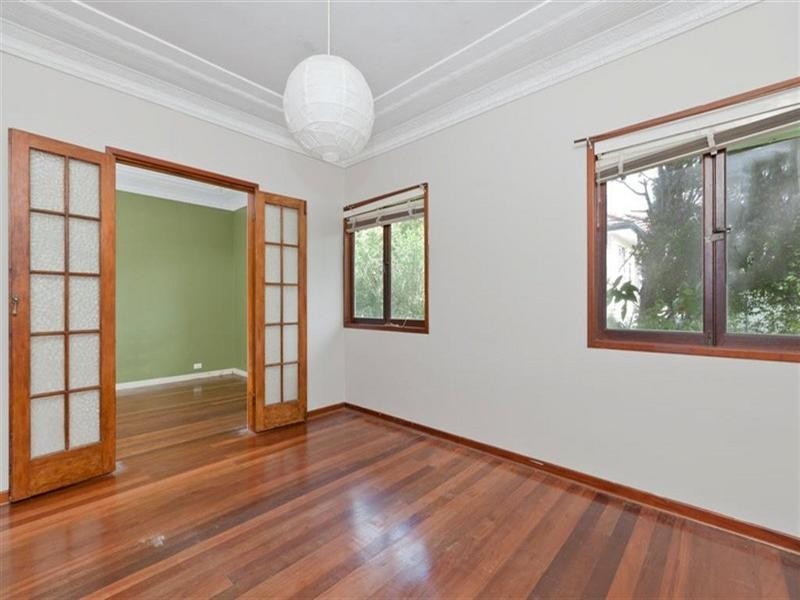 90 Sterculia Avenue, Holland Park West QLD 4121