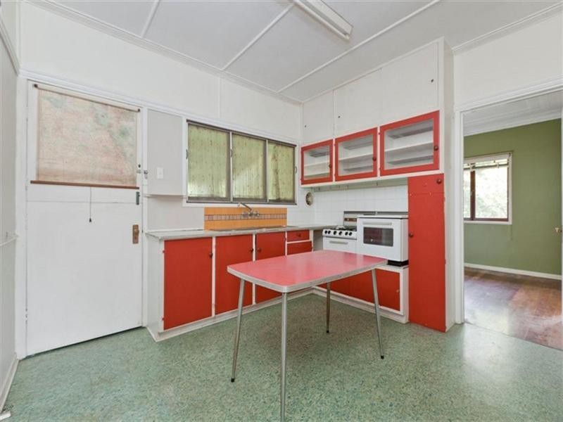 90 Sterculia Avenue, Holland Park West QLD 4121