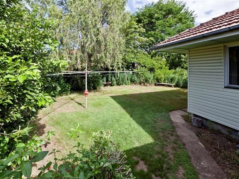 90 Sterculia Avenue, Holland Park West QLD 4121