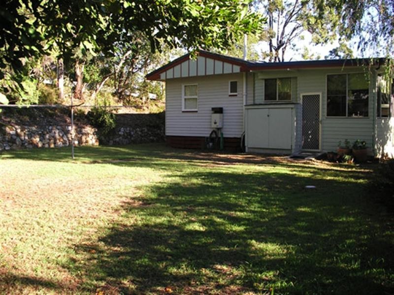 56 Hockings Street, Holland Park West QLD 4121