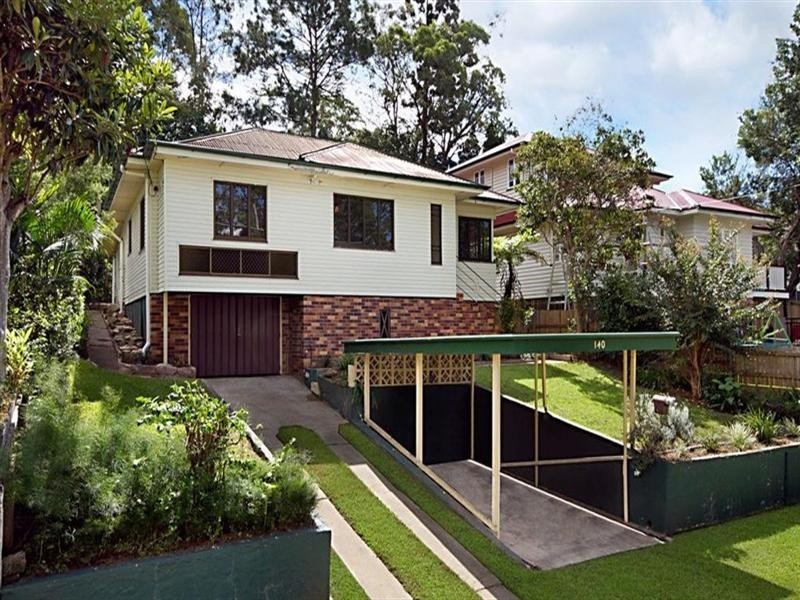 140 Victor Street, Holland Park QLD 4121