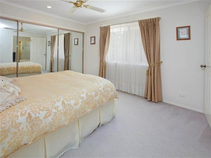 8 Kiandra Close, Wishart QLD 4122