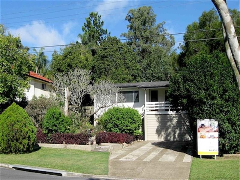 25 David Road, Holland Park QLD 4121
