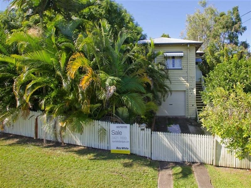46 Waratah Avenue, Holland Park West QLD 4121