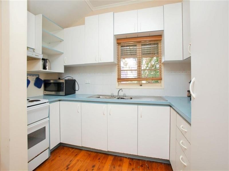 46 Waratah Avenue, Holland Park West QLD 4121