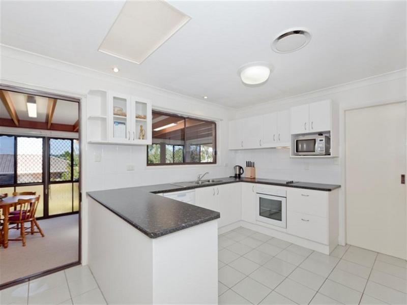 7 Boorala Crescent, Eight Mile Plains QLD 4113