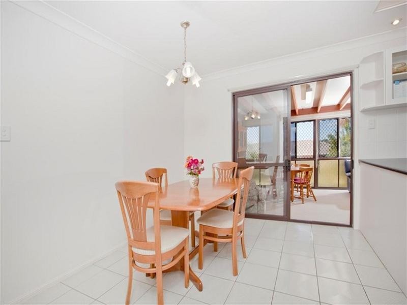 7 Boorala Crescent, Eight Mile Plains QLD 4113