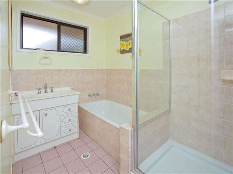 28 Loughrea Street, Tingalpa QLD 4173