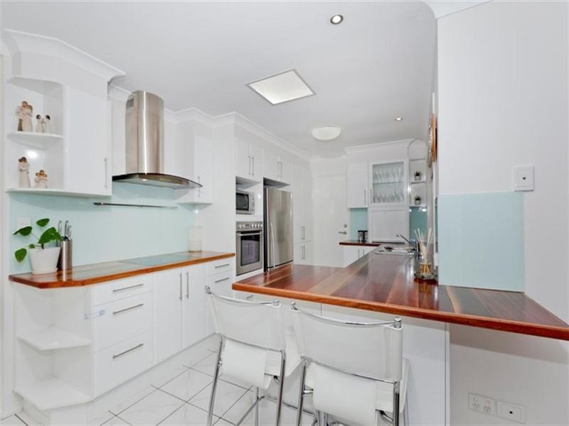 24 Nardie Street, Eight Mile Plains QLD 4113