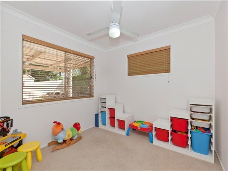 24 Nardie Street, Eight Mile Plains QLD 4113