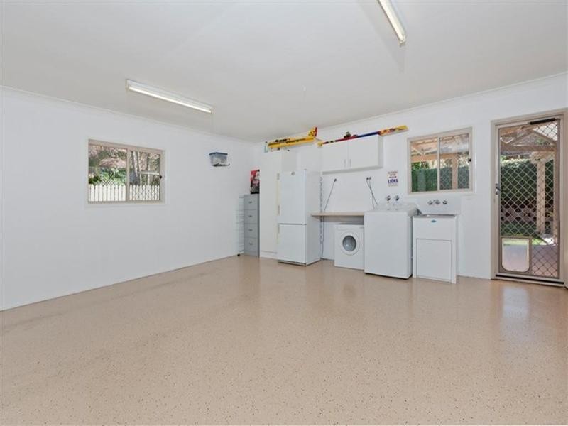 24 Nardie Street, Eight Mile Plains QLD 4113