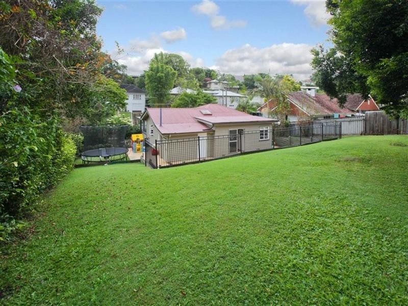 41 Coonara Street, Holland Park QLD 4121
