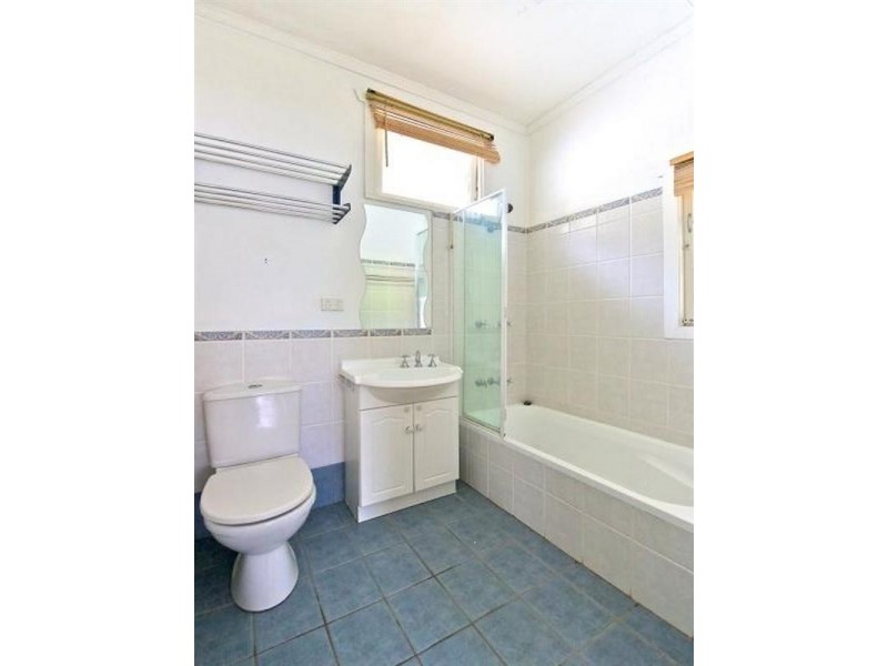 293 Nursery Road, Holland Park QLD 4121