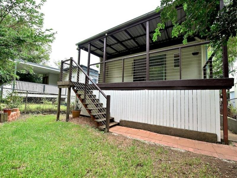 293 Nursery Road, Holland Park QLD 4121