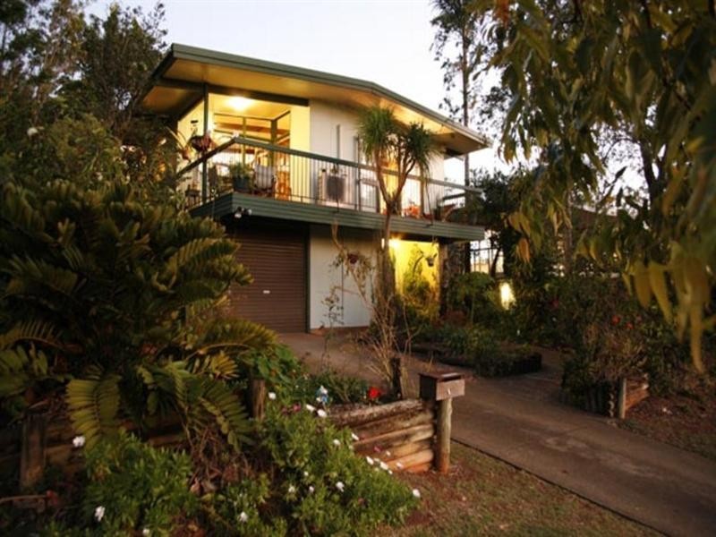 19 Dagmar Street, Holland Park West QLD 4121