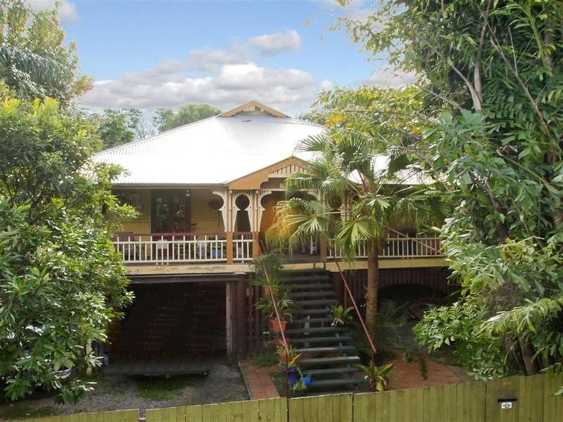 16 Victoria Terrace, Annerley QLD 4103