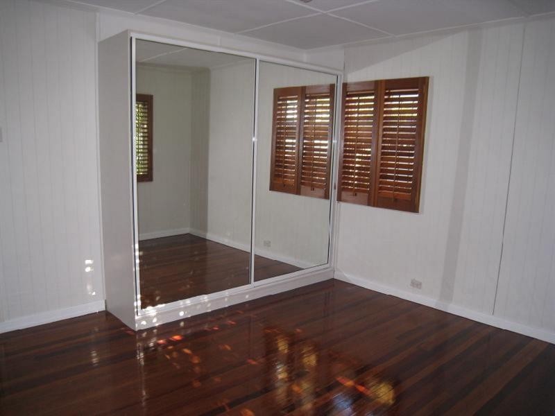 43 Cape Street, Holland Park QLD 4121