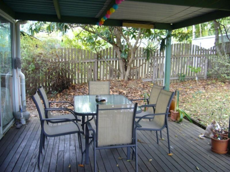 129 Harold Street, Holland Park QLD 4121