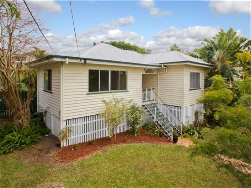 18 Fork Street, Coorparoo QLD 4151