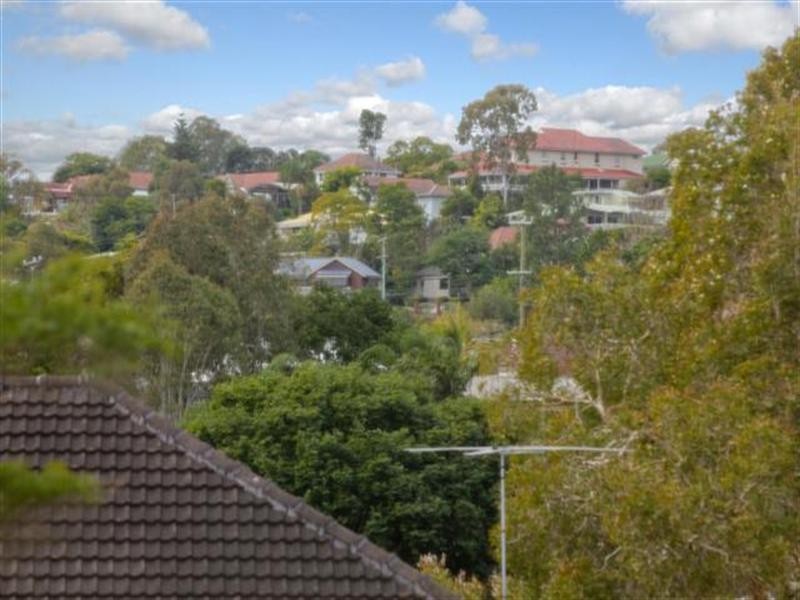 18 Fork Street, Coorparoo QLD 4151