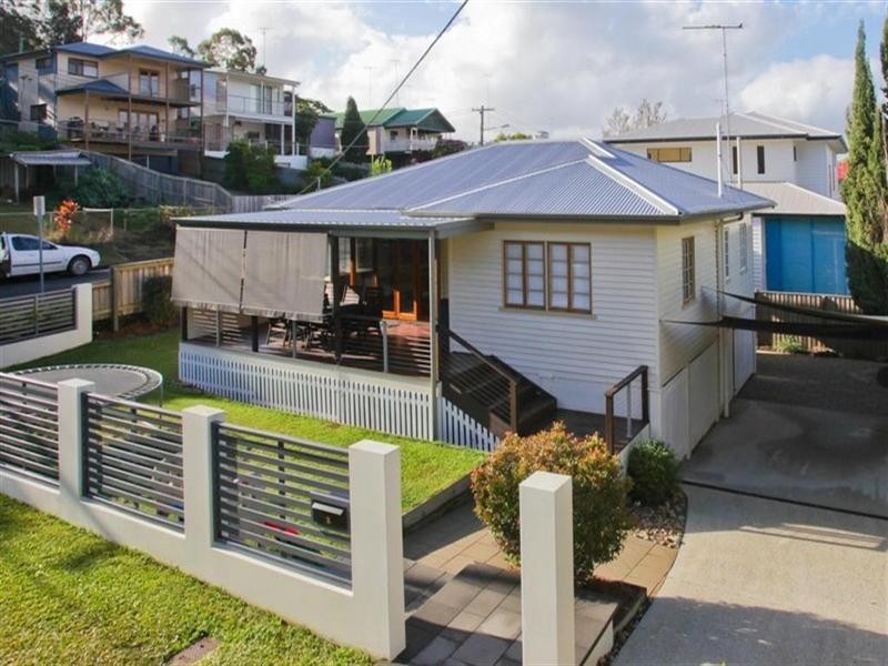 2 Corn Street, Holland Park West QLD 4121