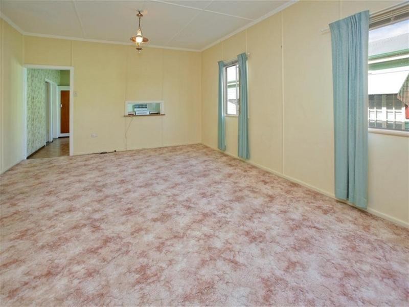 12 Dowar Street, Coorparoo QLD 4151