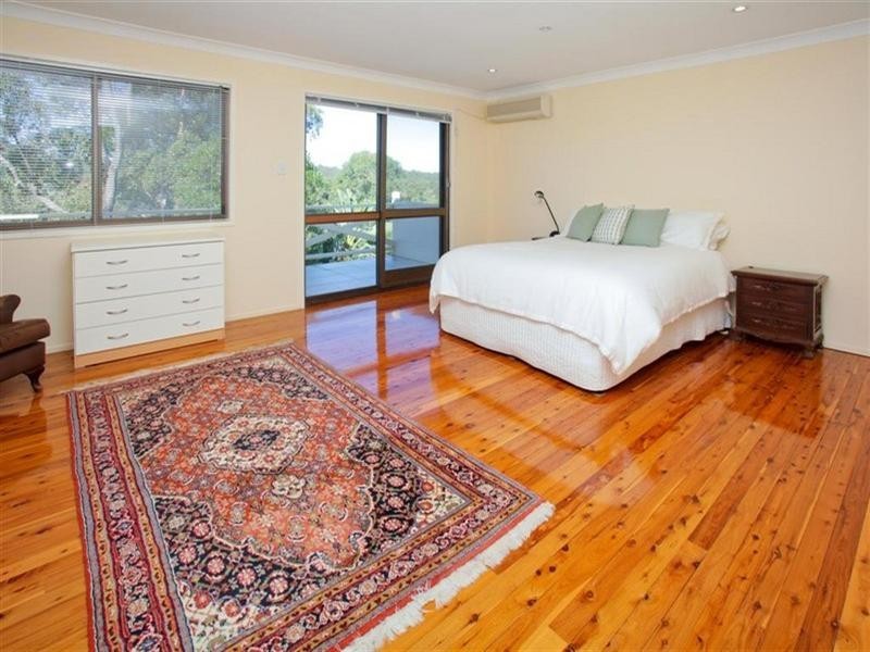 Holland Park West QLD 4121