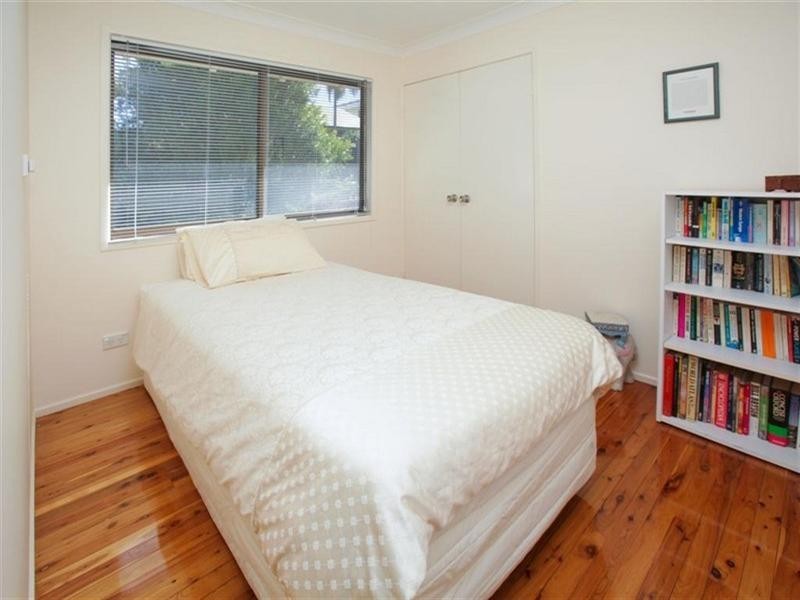 Holland Park West QLD 4121