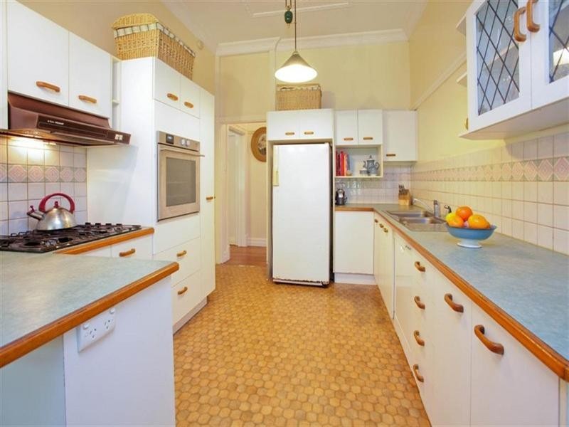 23 Murton Avenue, Holland Park QLD 4121