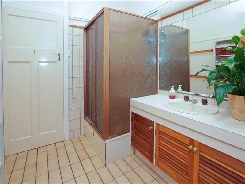 23 Murton Avenue, Holland Park QLD 4121